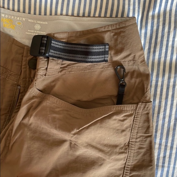 Mountain Hardwear Quick-Dry Shorts - Picture 3 of 4